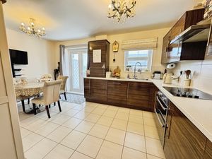 Photo 7- click for photo gallery